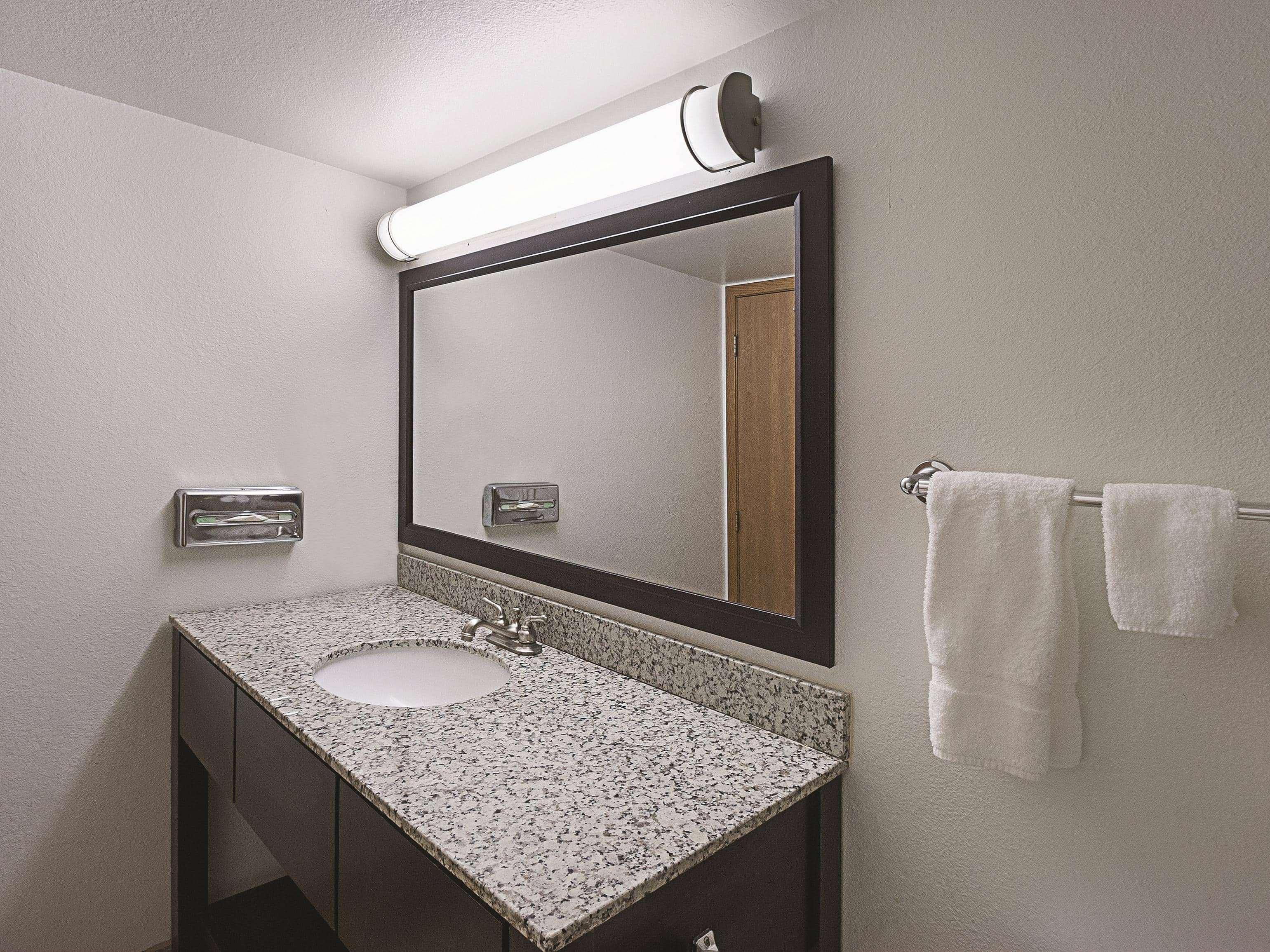 La Quinta By Wyndham Woodburn Exterior foto